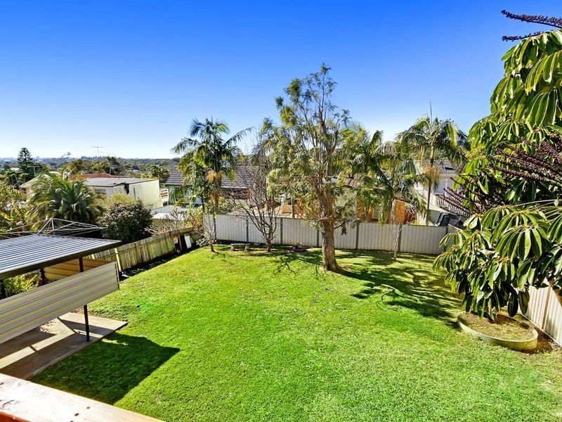 14 Vista Parade, Bateau Bay NSW 2261