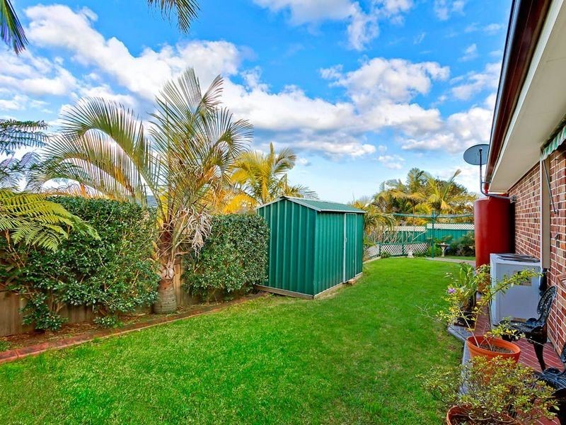 6 Dunning Ave, Bateau Bay NSW 2261