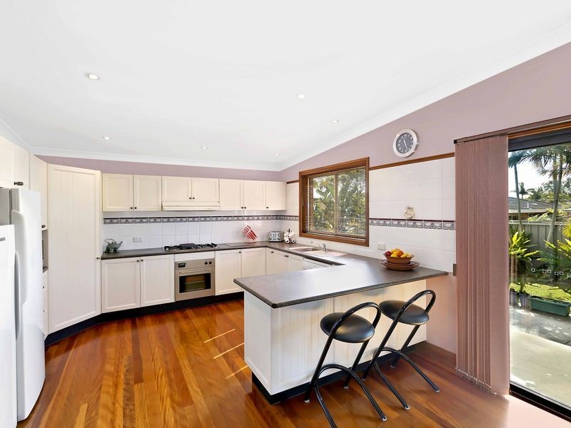 26 Ventura Avenue, Bateau Bay NSW 2261