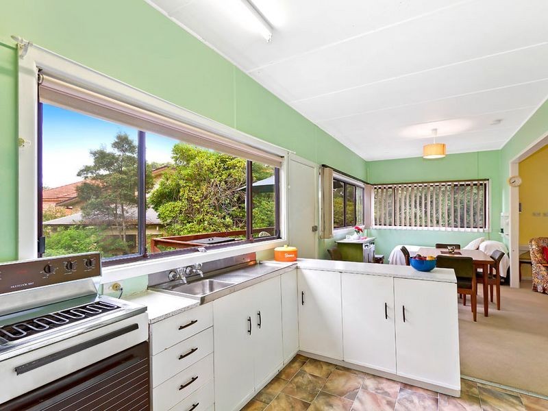 18 Norahview Street, Bateau Bay NSW 2261