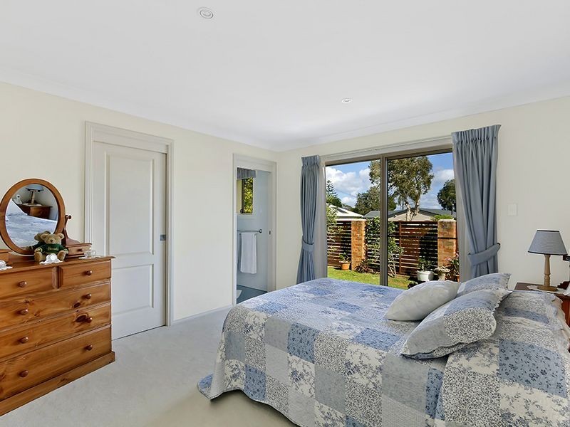 2/79 McLachlan Avenue, Shelly Beach NSW 2261
