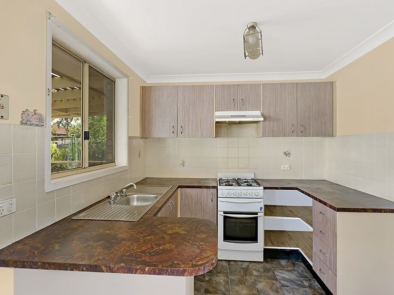 34 Debra Anne Drive, Bateau Bay NSW 2261