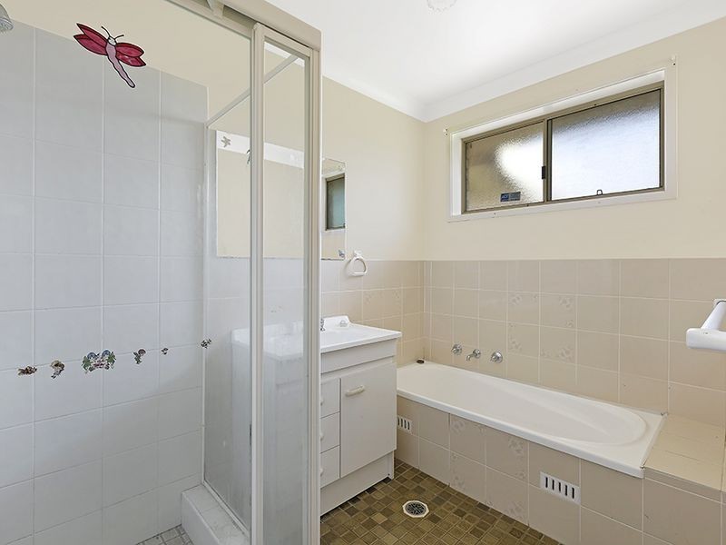 34 Debra Anne Drive, Bateau Bay NSW 2261