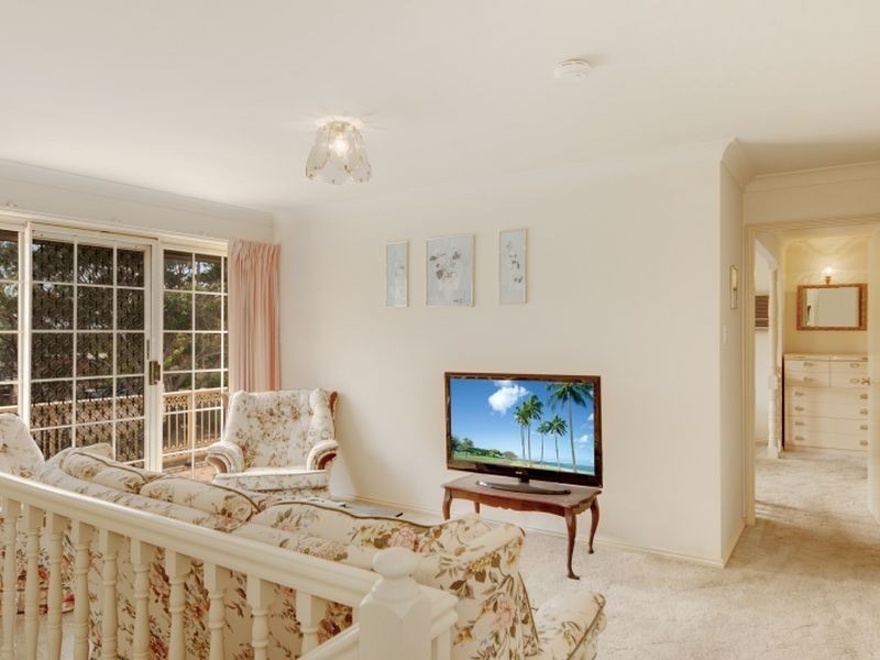 56 Lakin Street, Bateau Bay NSW 2261