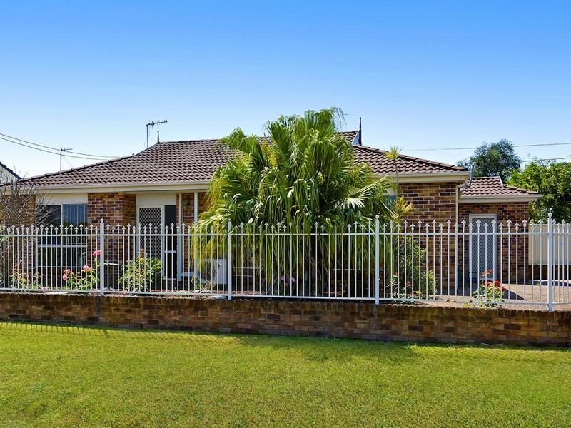 2 Alfred Street, Long Jetty NSW 2261