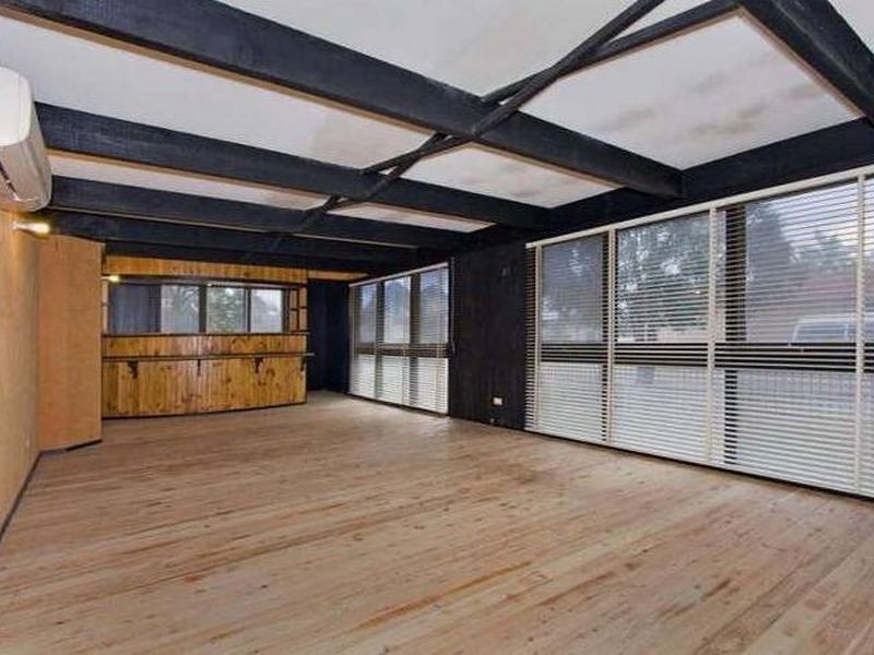 11 Robertson Road, Killarney Vale NSW 2261