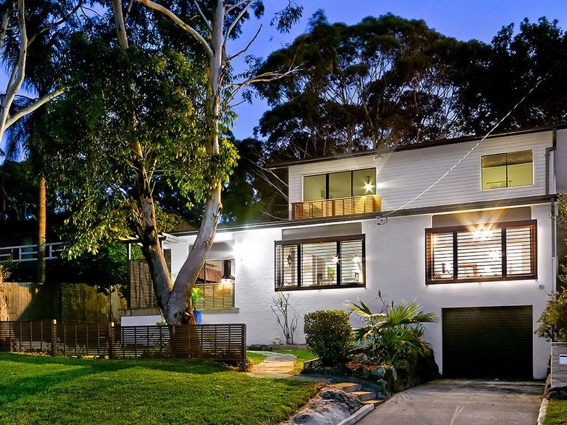 13 Toongara Avenue, Bateau Bay NSW 2261