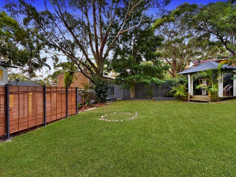 13 Toongara Avenue, Bateau Bay NSW 2261