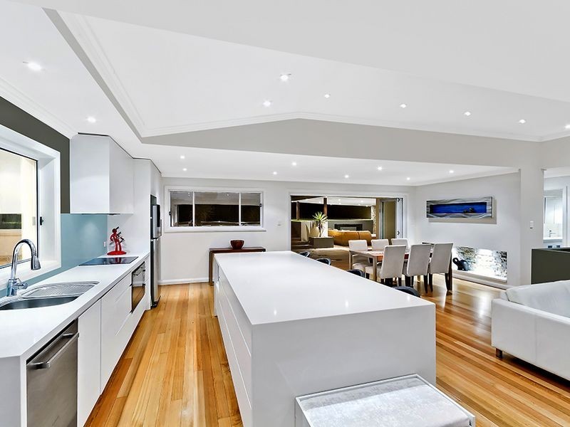 13 Bluewave Crescent, Forresters Beach NSW 2260