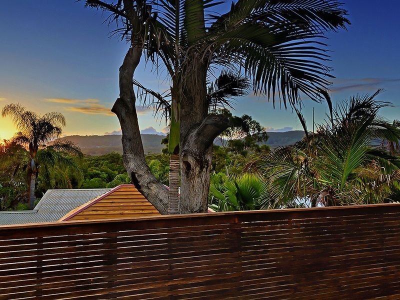 13 Bluewave Crescent, Forresters Beach NSW 2260