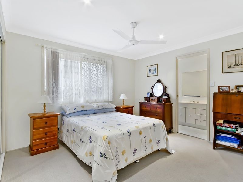 1/3 Mossman Avenue, Bateau Bay NSW 2261