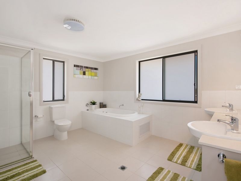 14 Wandella Avenue, Bateau Bay NSW 2261