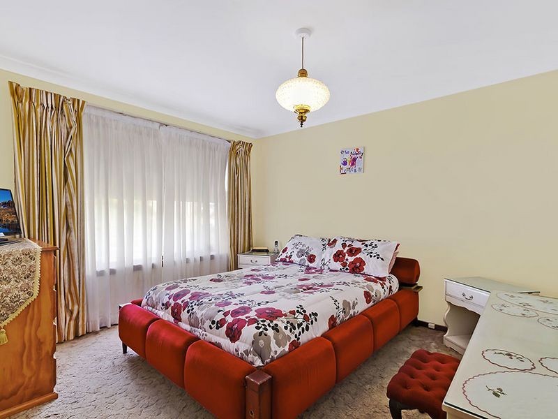 6 Vista Parade, Bateau Bay NSW 2261