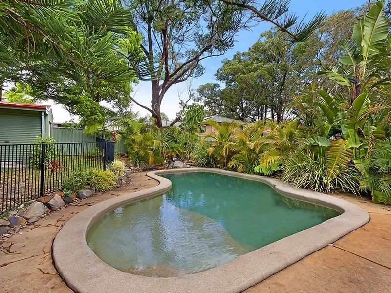 702 The Entrance Road, Bateau Bay NSW 2261