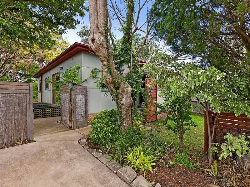 702 The Entrance Road, Bateau Bay NSW 2261