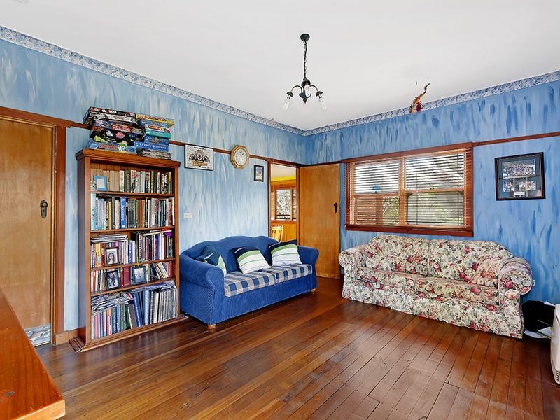 702 The Entrance Road, Bateau Bay NSW 2261