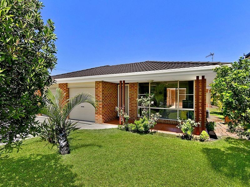 2/52 Rotherham Street, Bateau Bay NSW 2261