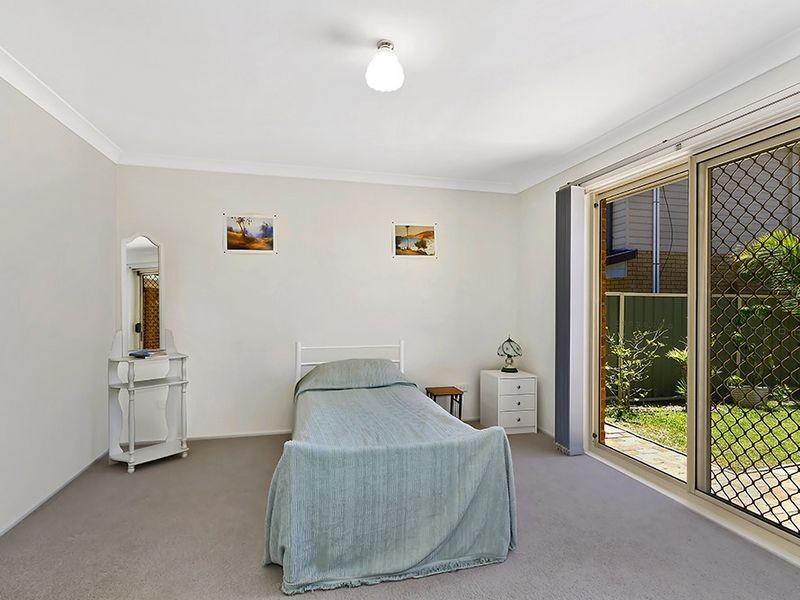 2/52 Rotherham Street, Bateau Bay NSW 2261