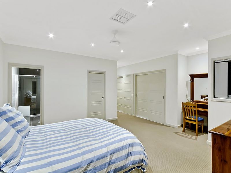 63 Thames Drive, Erina NSW 2250