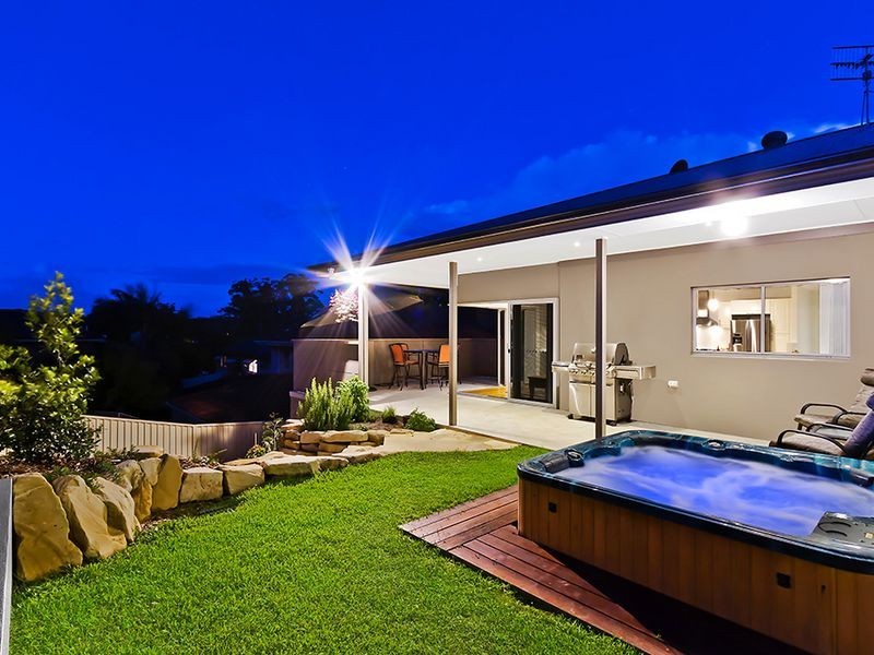 63 Thames Drive, Erina NSW 2250