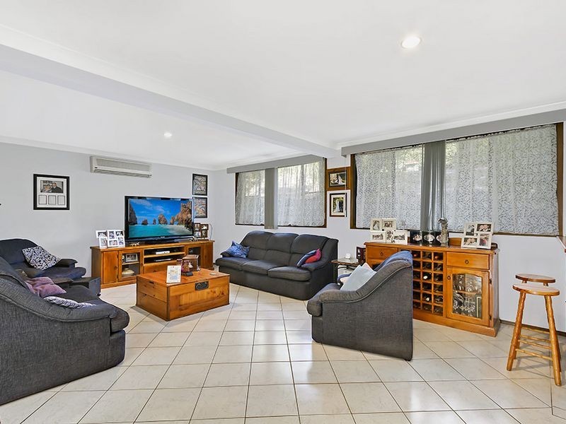 22 Shakespeare Avenue, Bateau Bay NSW 2261