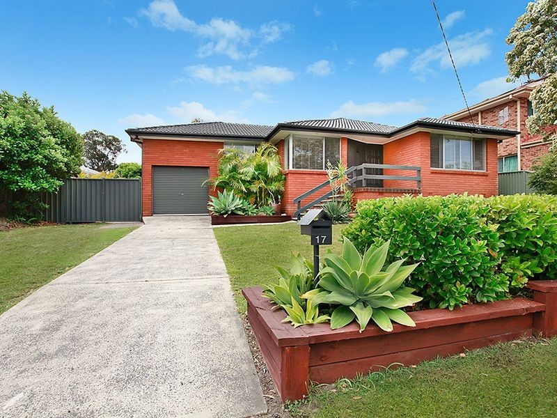 17 Marlowe Road, Bateau Bay NSW 2261