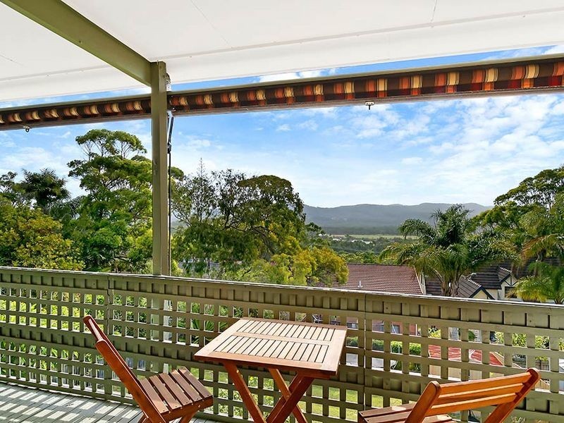 27 Masefield Avenue, Bateau Bay NSW 2261