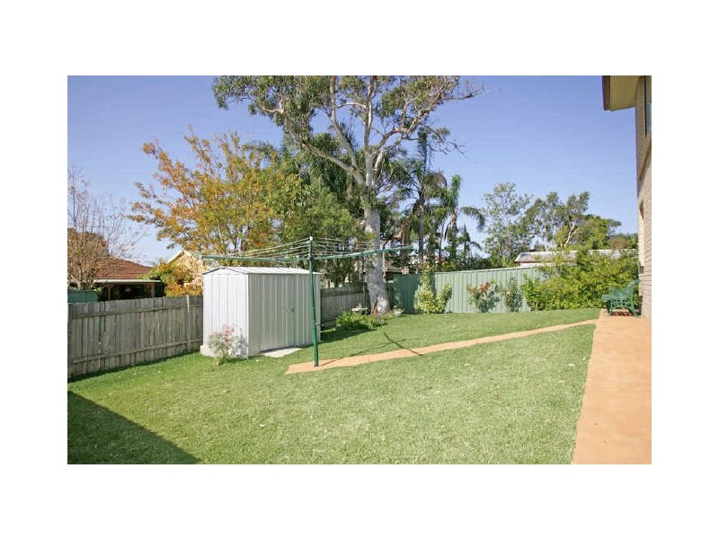 17 Sabrina Avenue, Bateau Bay NSW 2261