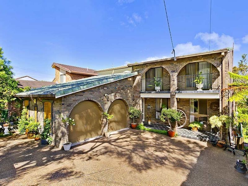 21 Masefield Avenue, Bateau Bay NSW 2261