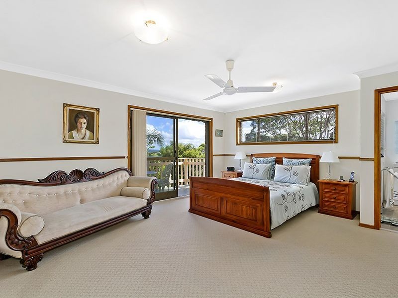 21 Masefield Avenue, Bateau Bay NSW 2261
