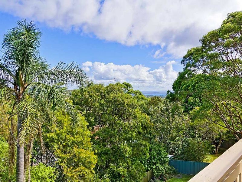 21 Masefield Avenue, Bateau Bay NSW 2261
