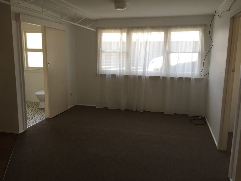 2/6 Parkside Avenue, Bateau Bay NSW 2261