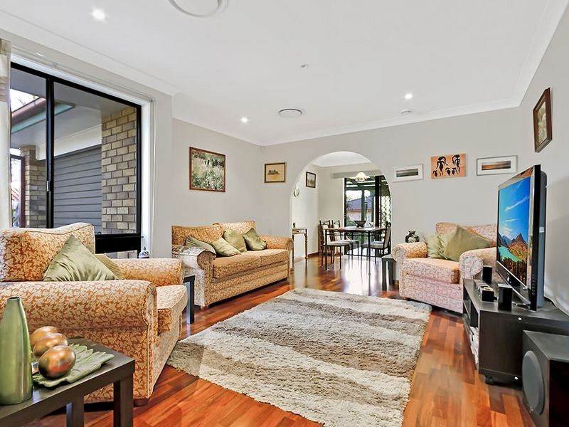 20 Debra Anne Drive, Bateau Bay NSW 2261