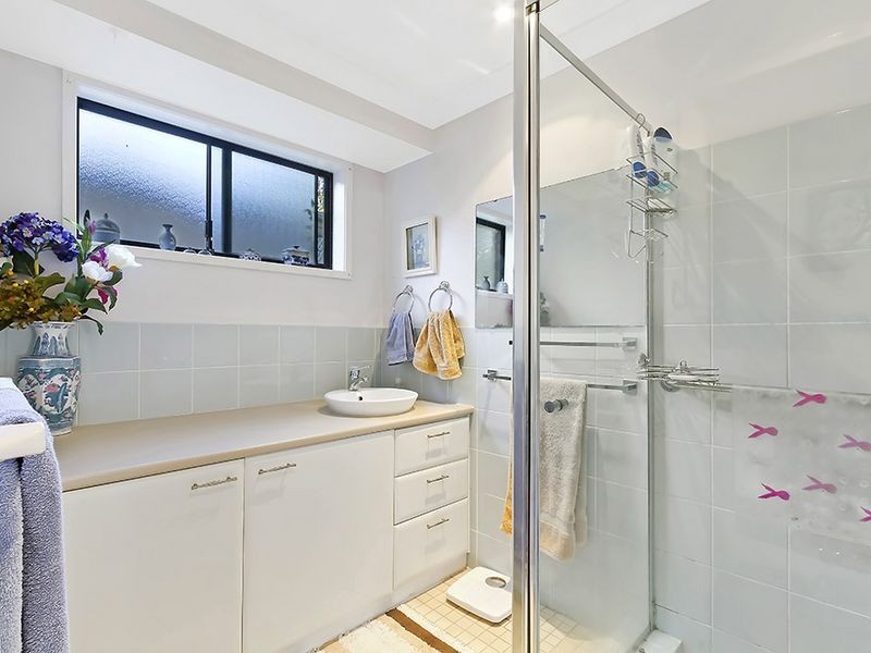 20 Debra Anne Drive, Bateau Bay NSW 2261