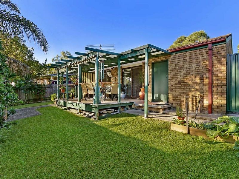 20 Debra Anne Drive, Bateau Bay NSW 2261