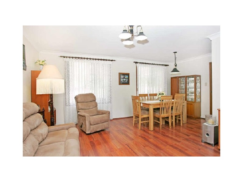 77 Premier Way, Bateau Bay NSW 2261