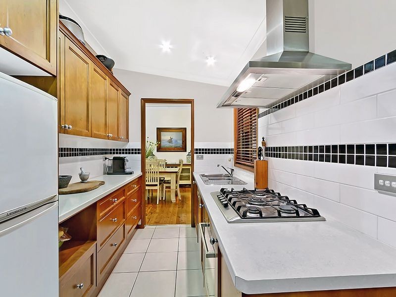 163 Bateau Bay Road, Bateau Bay NSW 2261
