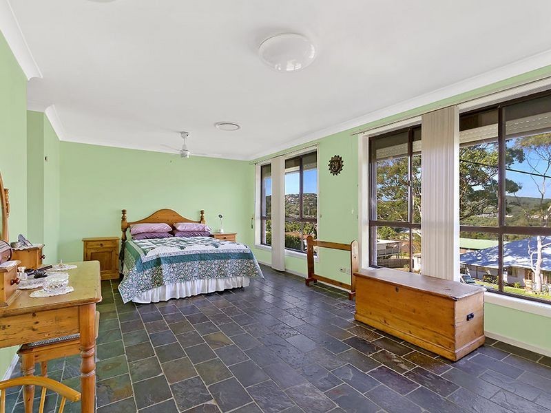 38 Valley View Road, Bateau Bay NSW 2261