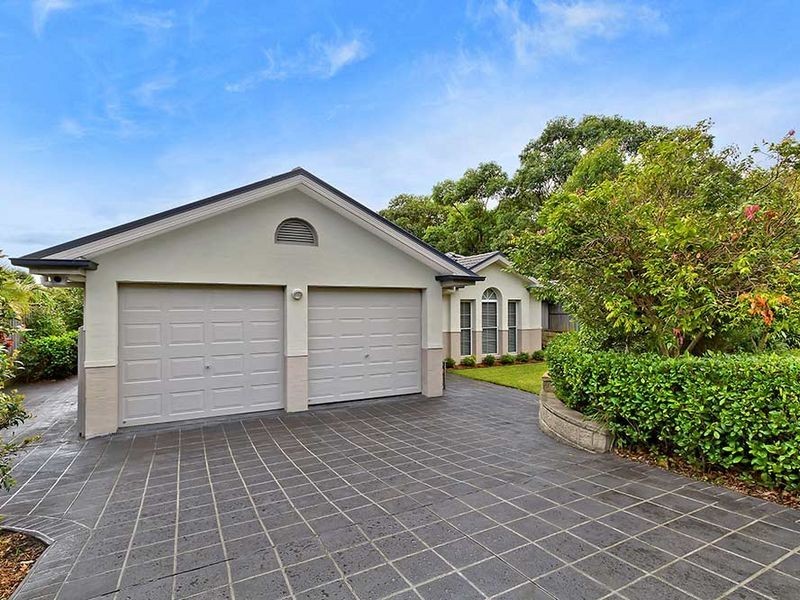 1 Passage Road, Bateau Bay NSW 2261