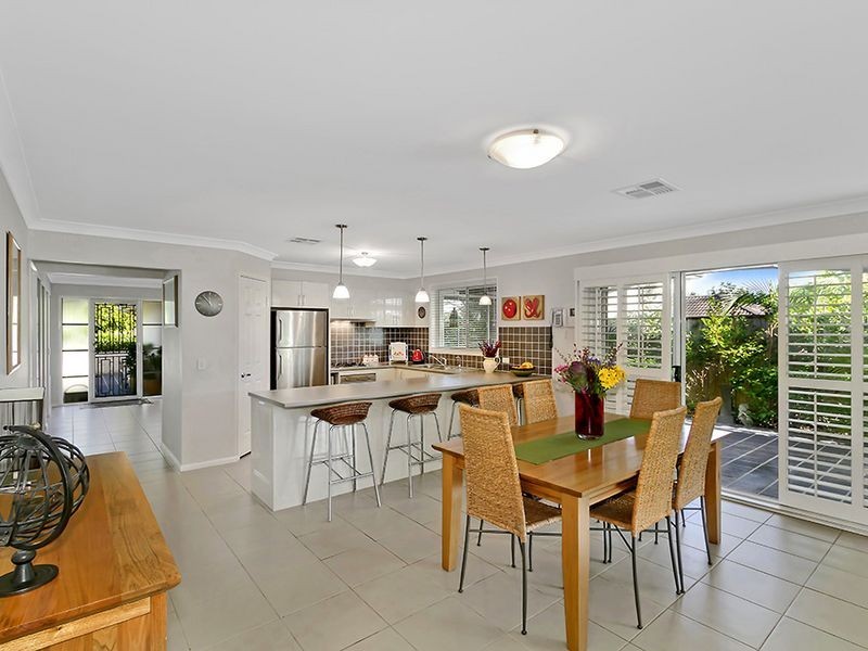1 Passage Road, Bateau Bay NSW 2261