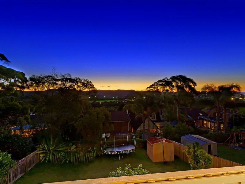 27 Masefield Avenue, Bateau Bay NSW 2261