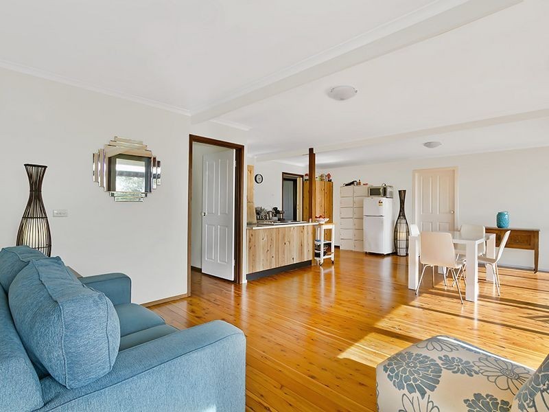 27 Masefield Avenue, Bateau Bay NSW 2261