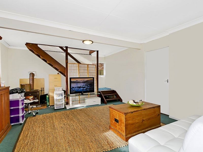 27 Masefield Avenue, Bateau Bay NSW 2261