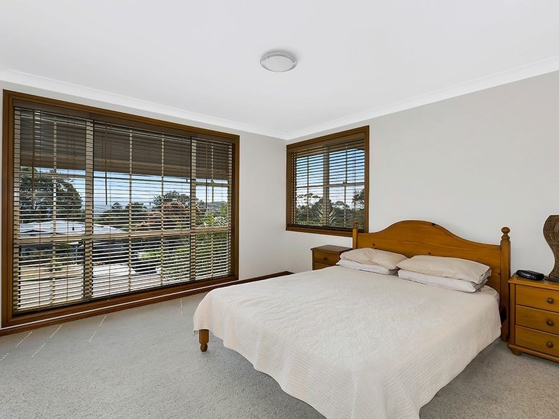 6 Masefield Avenue, Bateau Bay NSW 2261