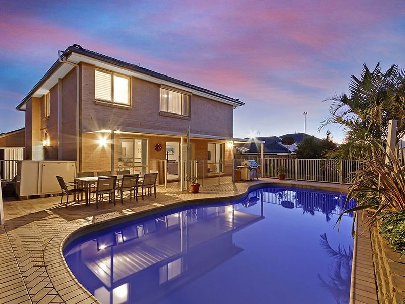 53 Bataan Circuit, Bateau Bay NSW 2261