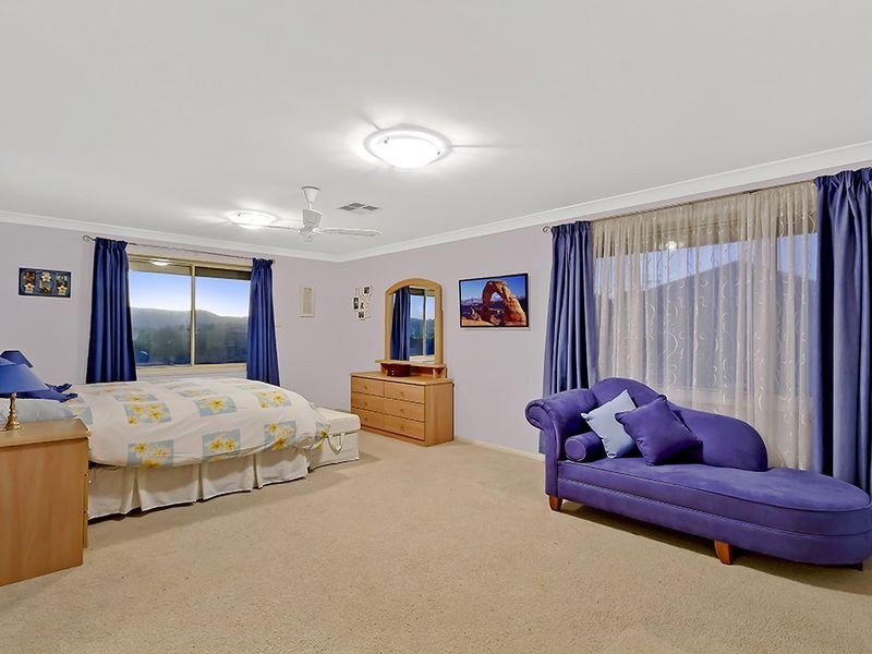53 Bataan Circuit, Bateau Bay NSW 2261