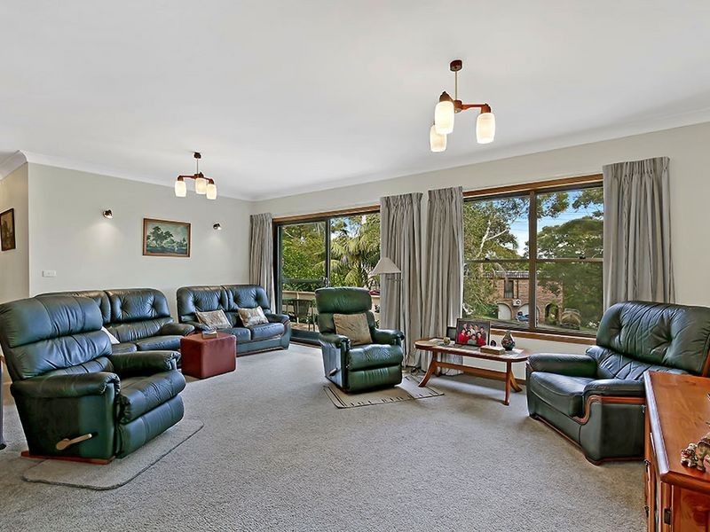 43 Hilltop Street, Bateau Bay NSW 2261