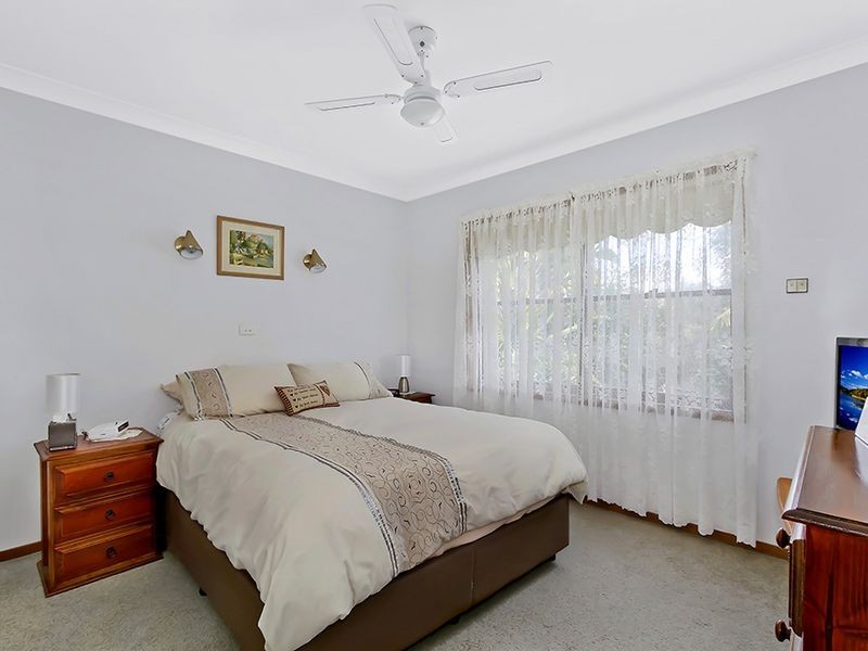 43 Hilltop Street, Bateau Bay NSW 2261