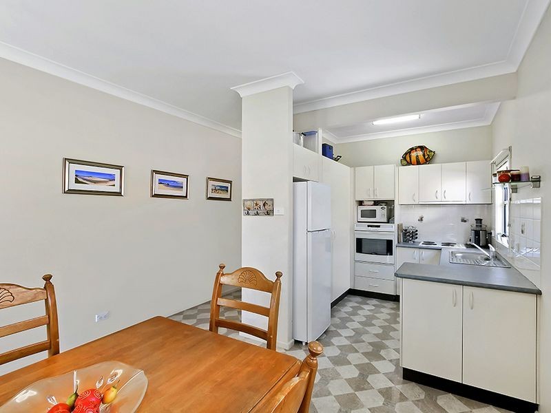 42 Anzac Road, Long Jetty NSW 2261