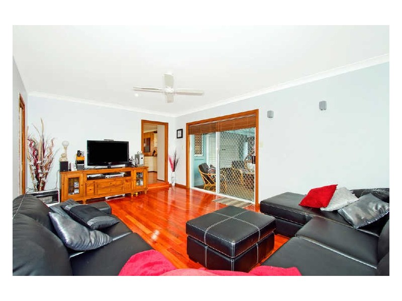 15 Elewa Avenue, Bateau Bay NSW 2261